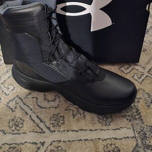 Under Armour Men's Black and Gray Boots